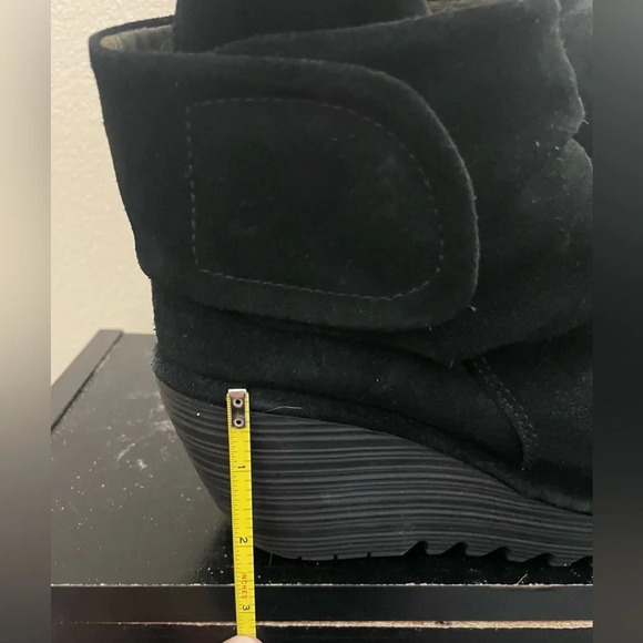 Fly London Size 37 Booties Suede Wrap Around Wedge Heel Short Black Boots US 6 - Picture 3 of 9